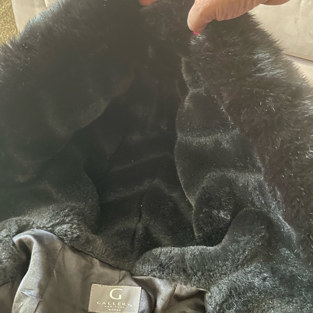 Gallery Elegant Black Faux Fur Teddy Coat 2X - Picture 11 of 17